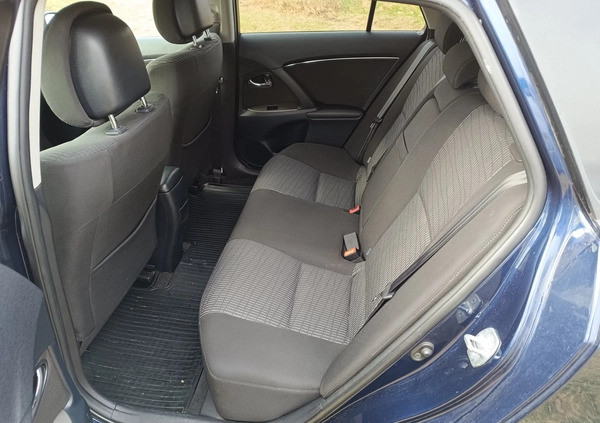 Toyota Avensis cena 23900 przebieg: 301000, rok produkcji 2010 z Węgliniec małe 596